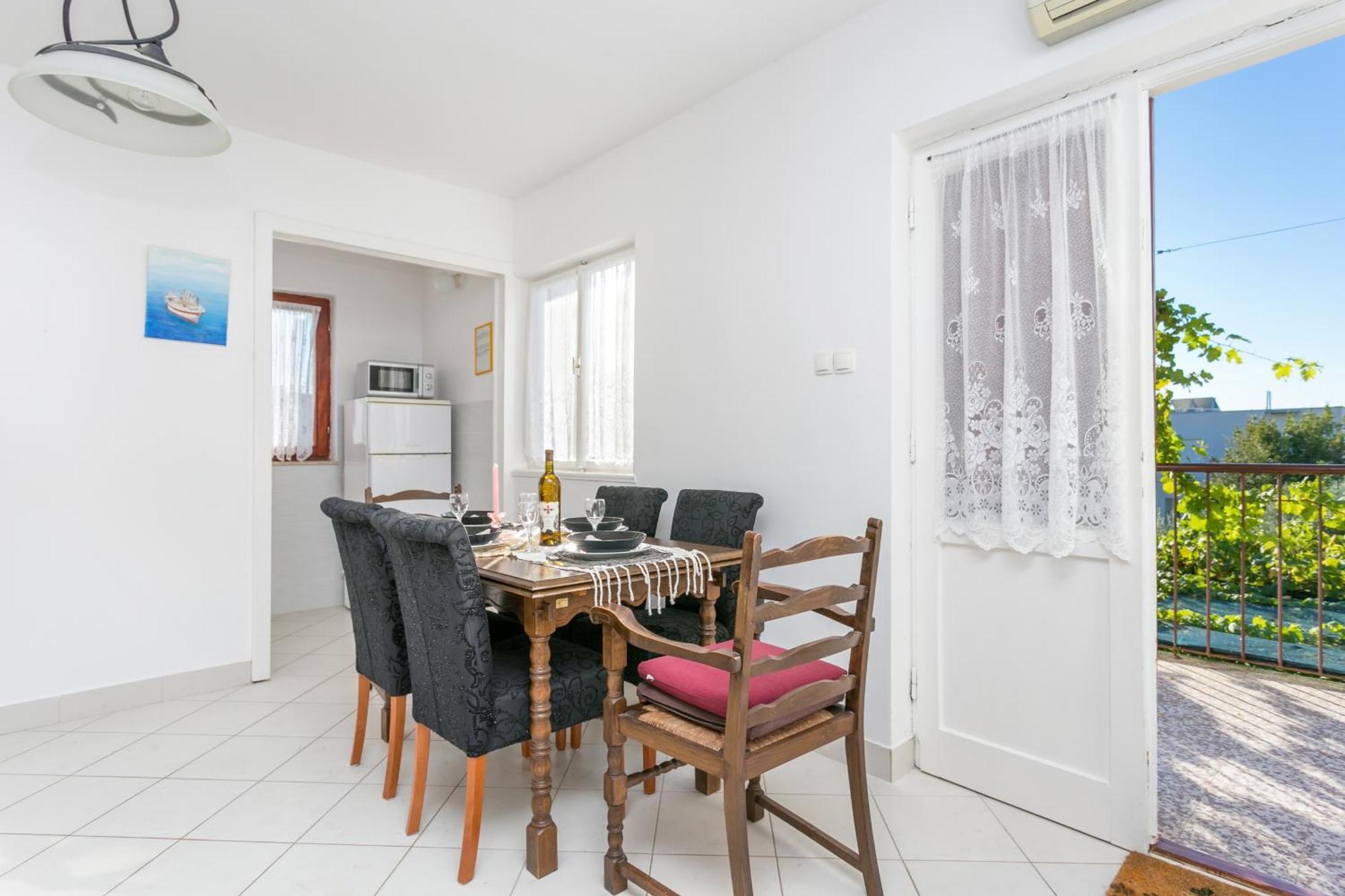 Apartments By The Sea Seget Vranjica, Trogir - 1038 Room photo